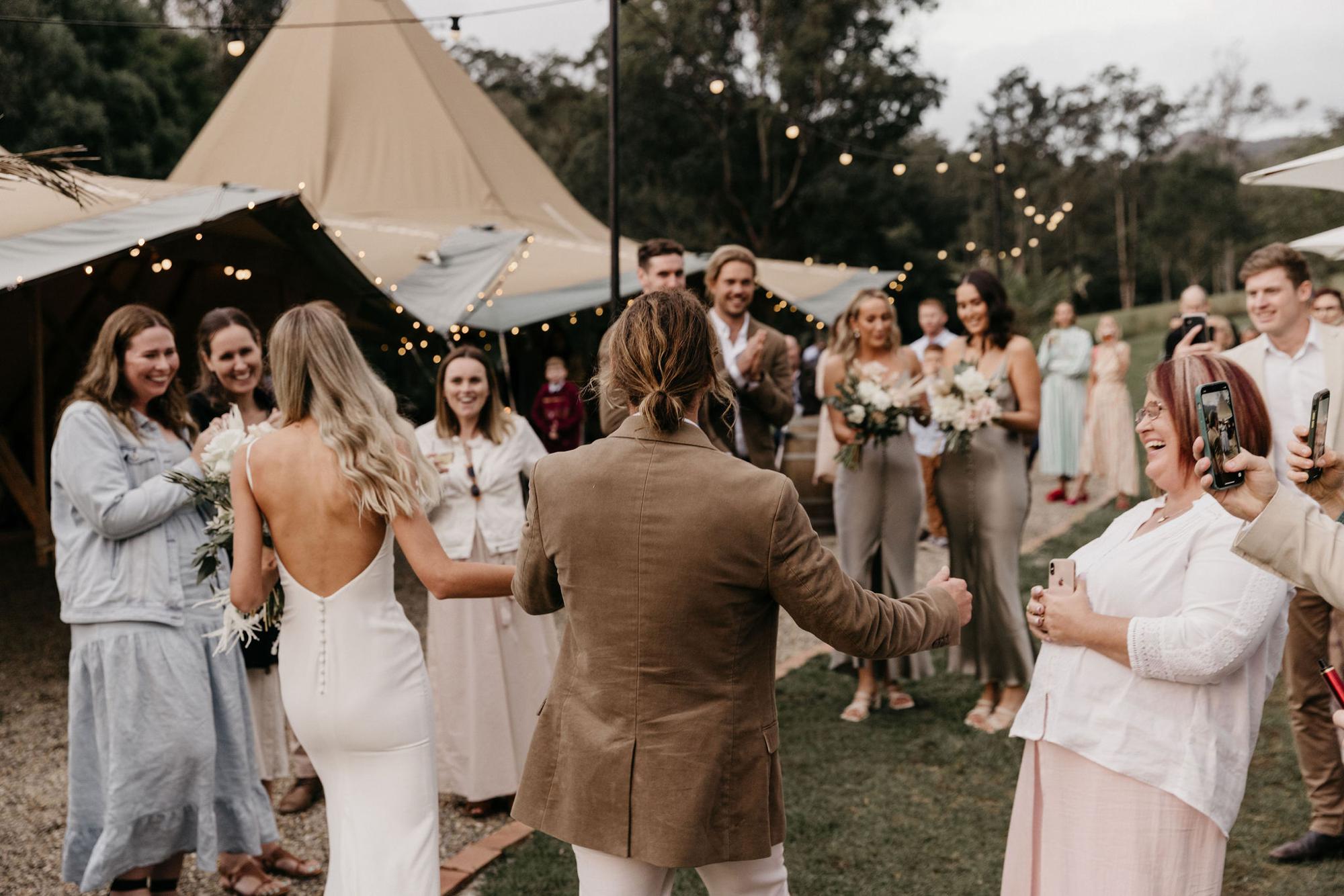 gold coast tipi weddings