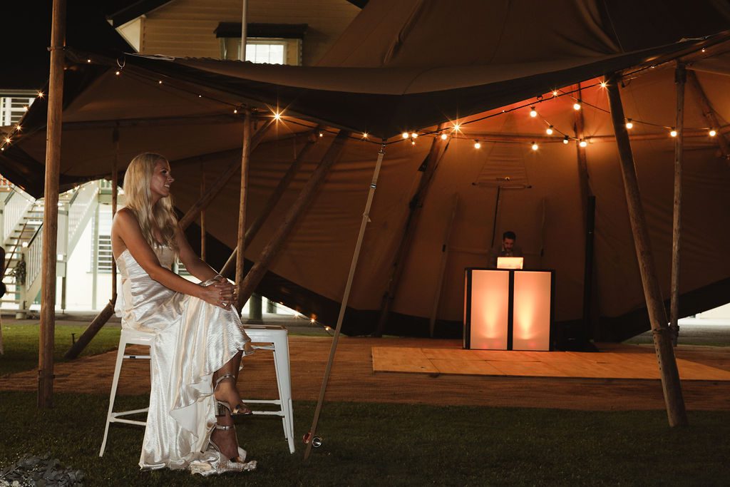 Bride speeches, Kirra hill wedding, teepee hire